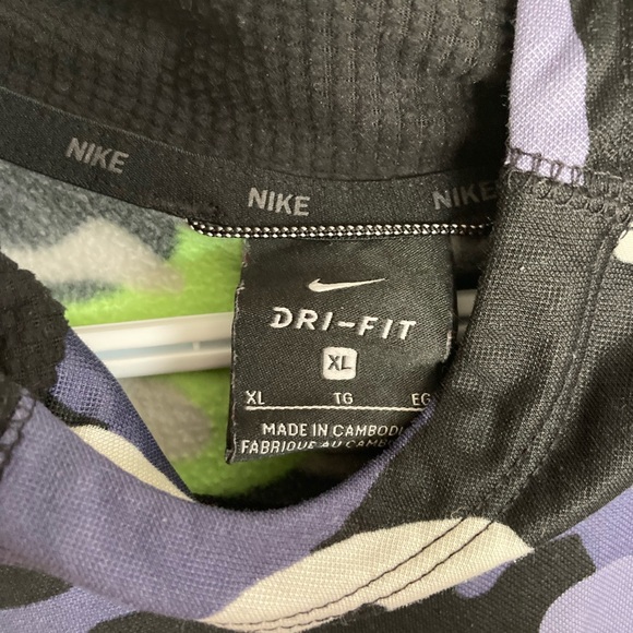 Nike Youth Hoodie - Picture 3 of 6